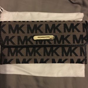 Authentic MK wallet